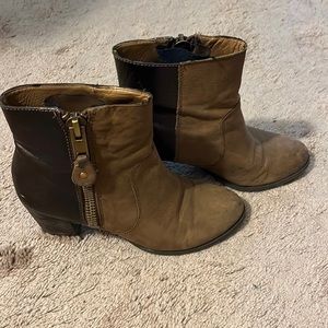 Womens Franco Sarto Brown Bootie Boots Shoes Size 7